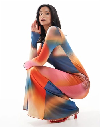 long sved mesh maxi dress in sunset blue print